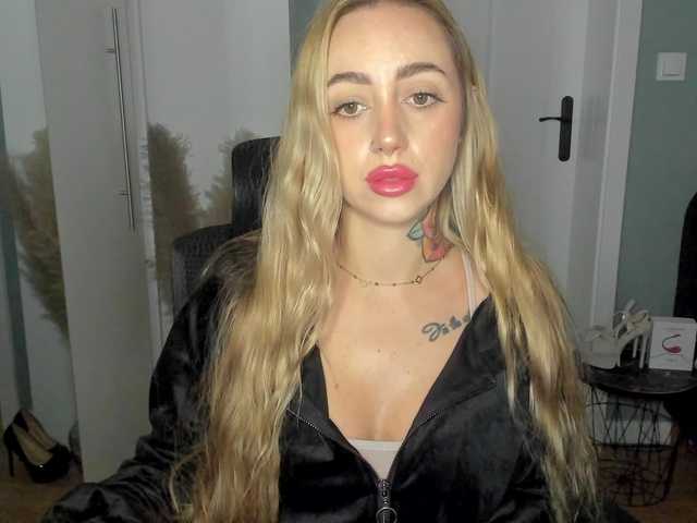 SEXYcoralie
