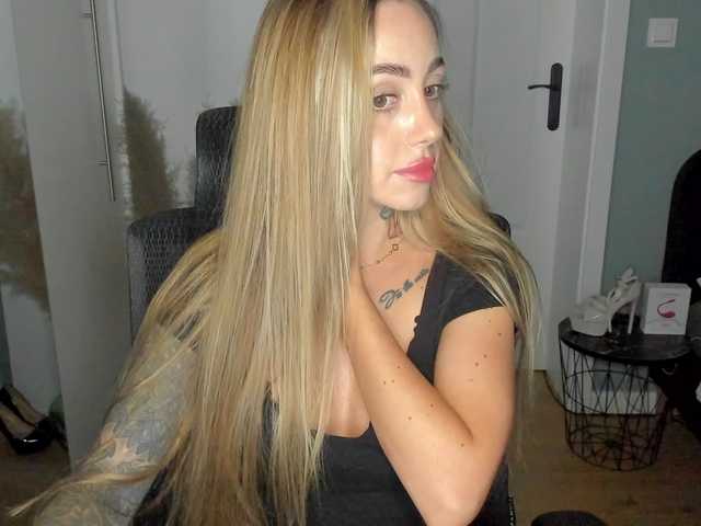 SEXYcoralie