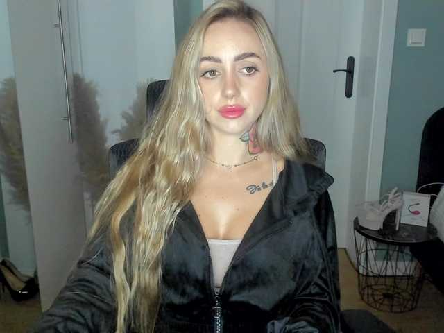 SEXYcoralie
