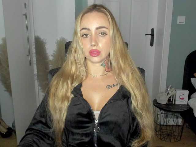 SEXYcoralie