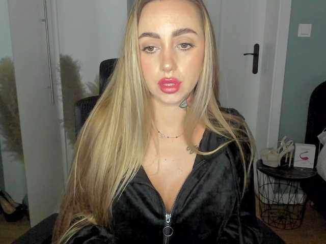 SEXYcoralie