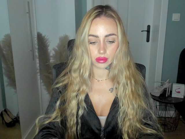 SEXYcoralie