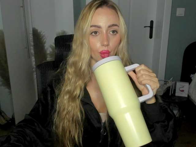 SEXYcoralie