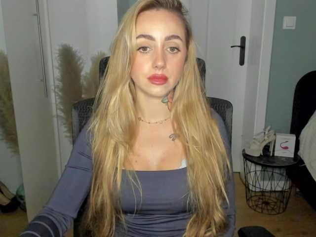 SEXYcoralie, en vivo ahora en BongaCams