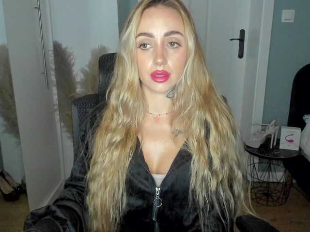 SEXYcoralie