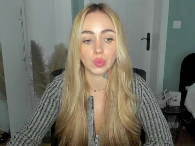 SEXYcoralie, en vivo ahora en BongaCams