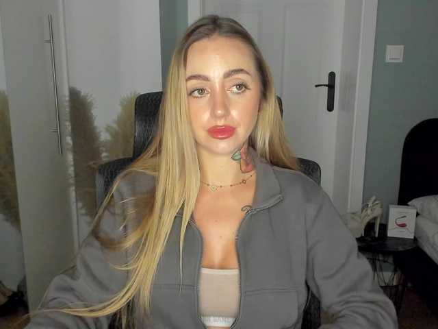 SEXYcoralie