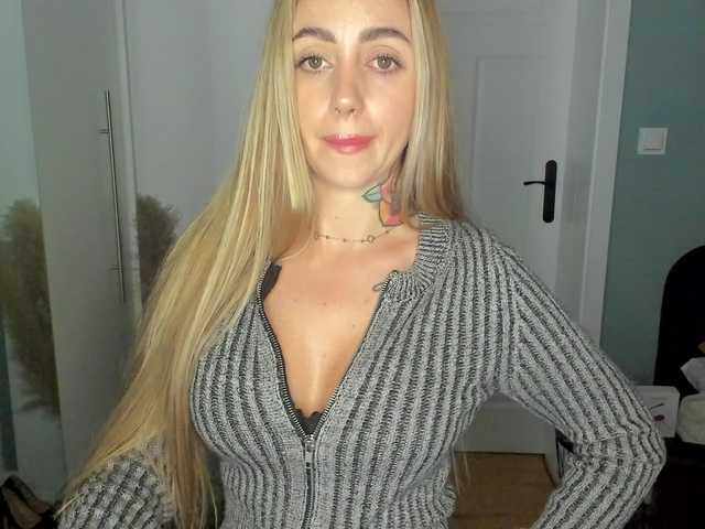 SEXYcoralie