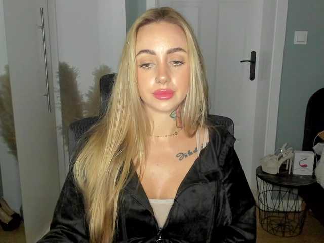 SEXYcoralie