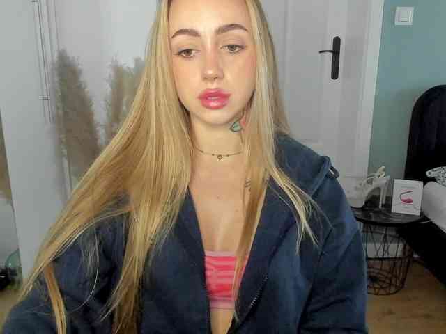 SEXYcoralie webcam