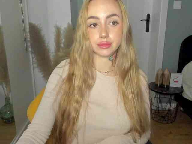 SEXYcoralie webcam