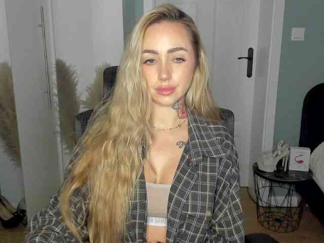 SEXYcoralie