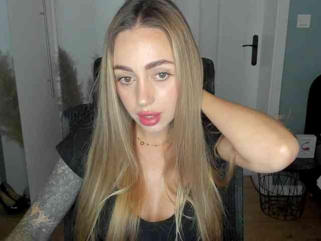 SEXYcoralie