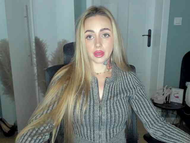 SEXYcoralie
