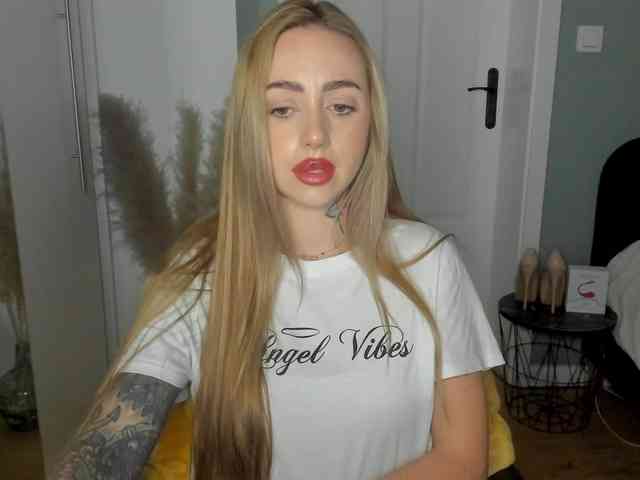 SEXYcoralie