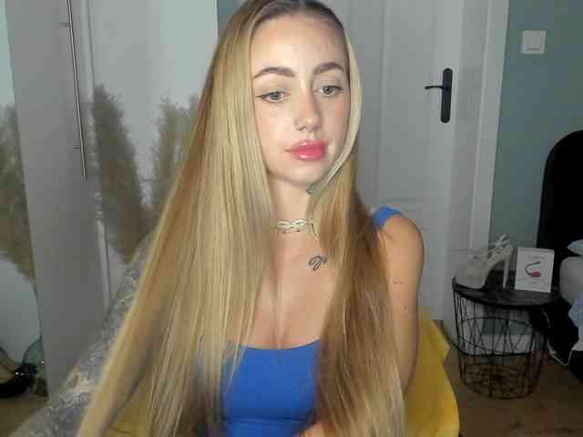 SEXYcoralie webcam