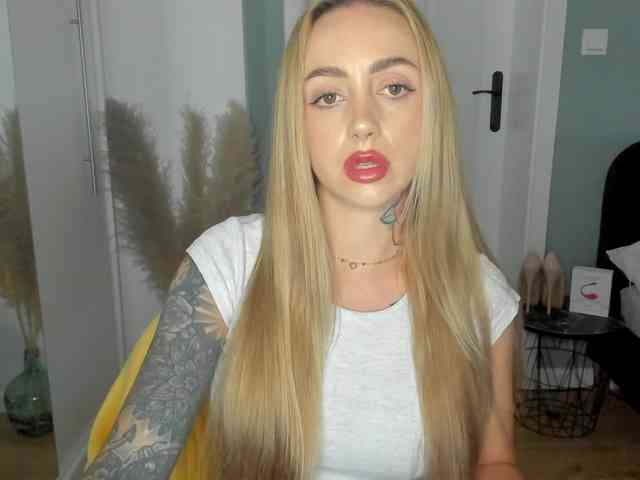 SEXYcoralie