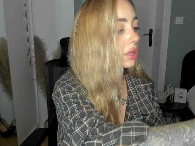 SEXYcoralie
