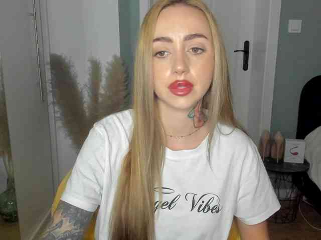 SEXYcoralie