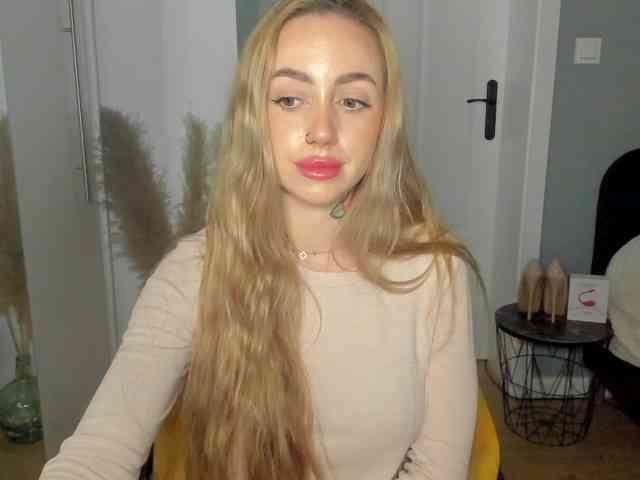 SEXYcoralie webcam
