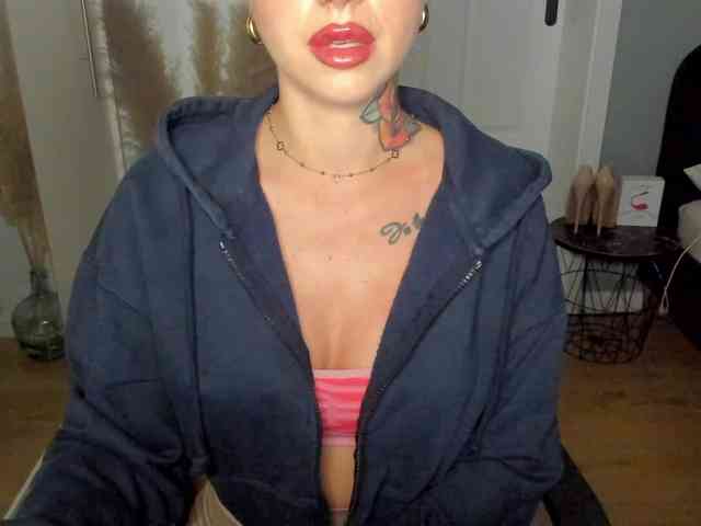 SEXYcoralie