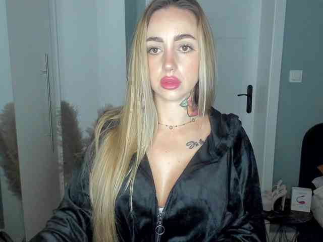 SEXYcoralie