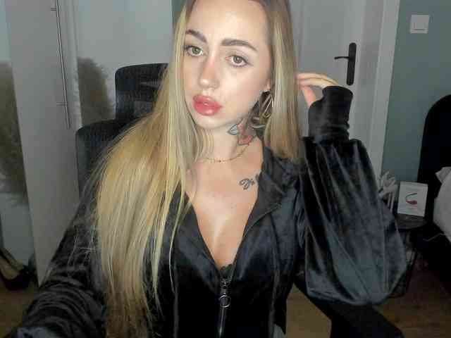 SEXYcoralie