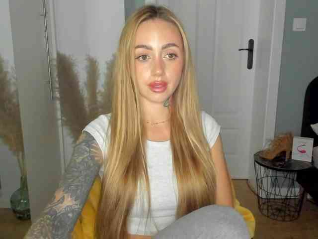 SEXYcoralie
