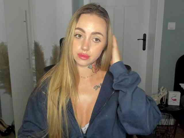 SEXYcoralie