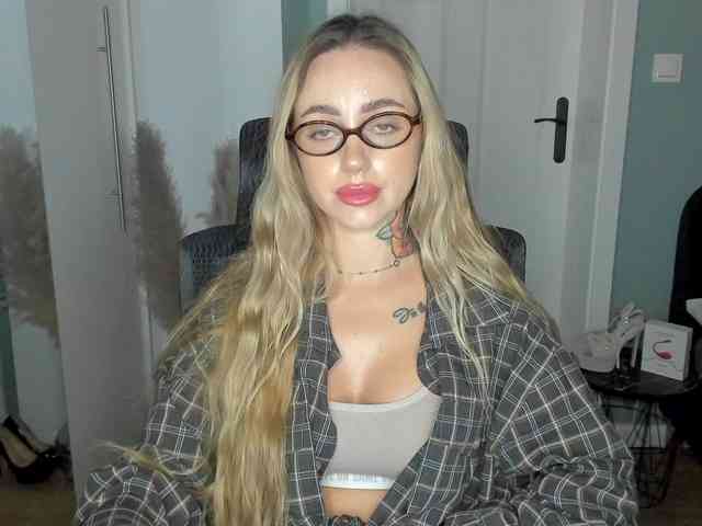 SEXYcoralie