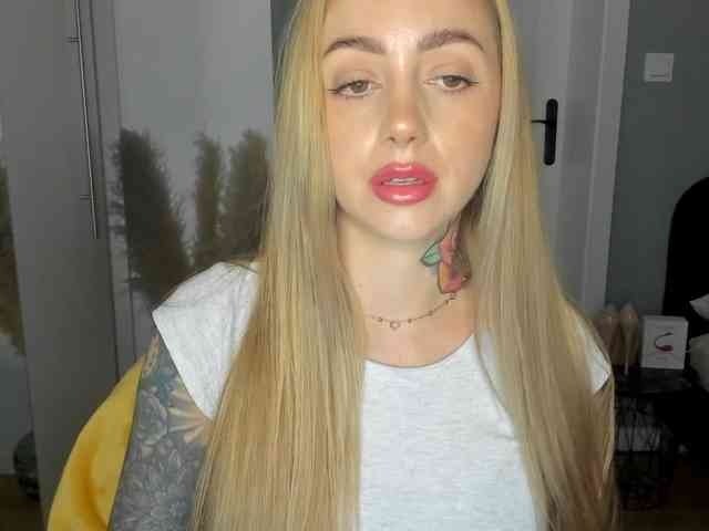 SEXYcoralie