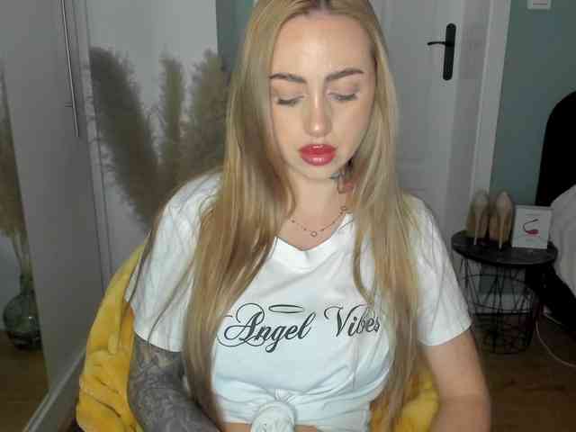 SEXYcoralie