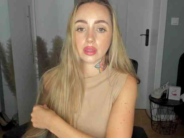 SEXYcoralie