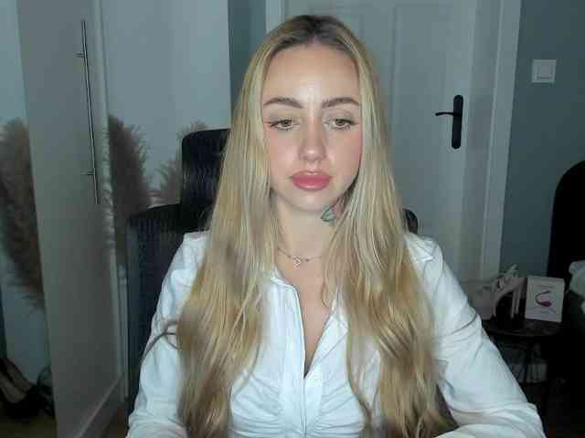 SEXYcoralie