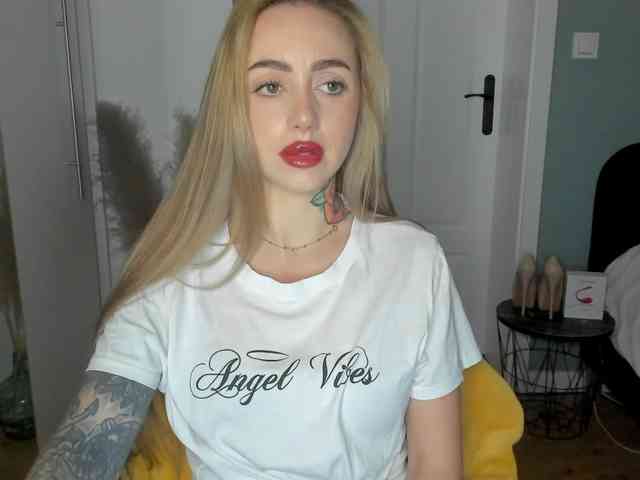 SEXYcoralie