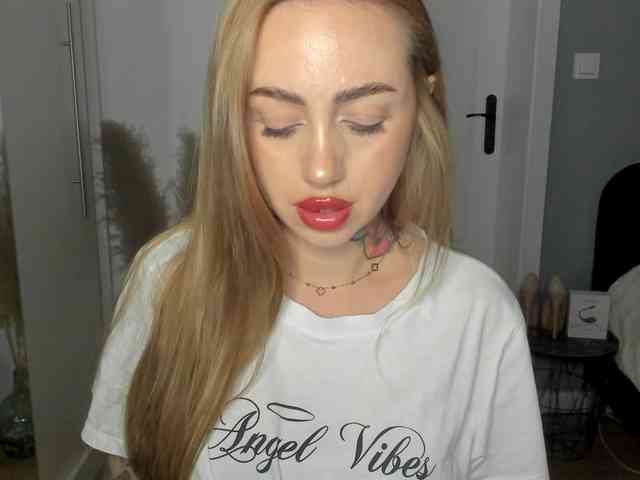 SEXYcoralie