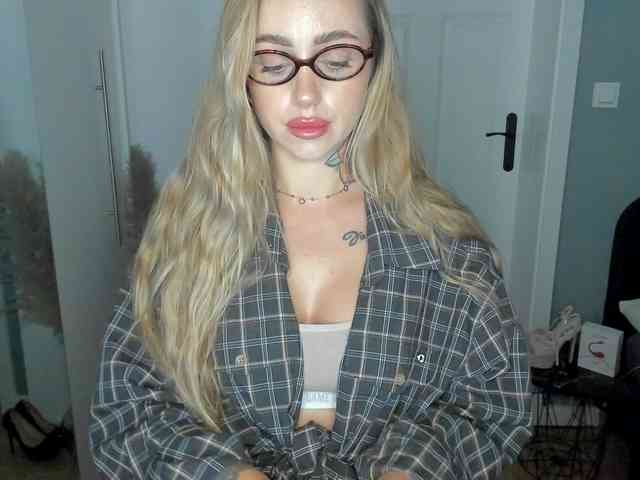 SEXYcoralie