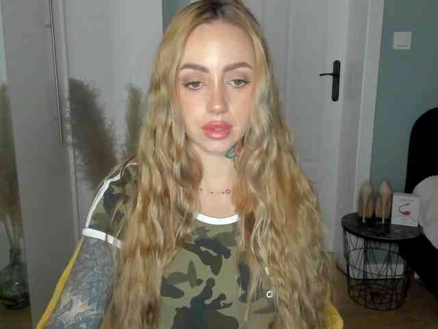 SEXYcoralie