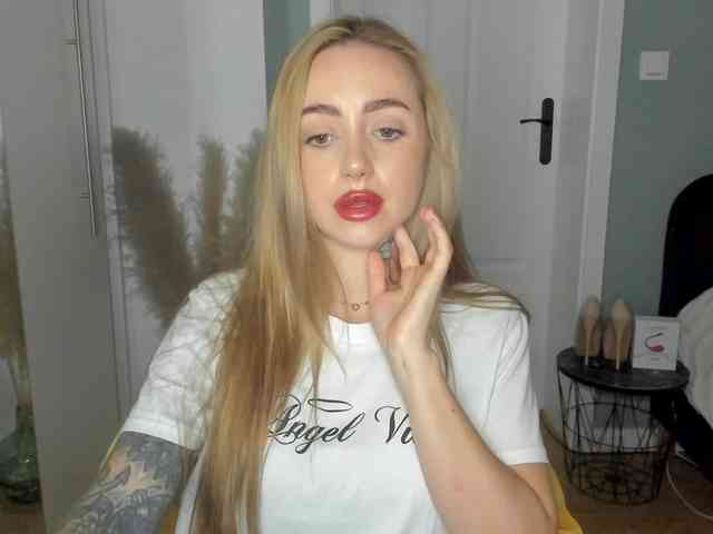 SEXYcoralie
