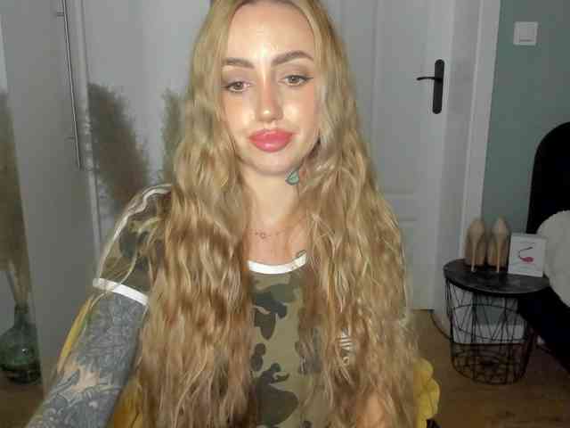 SEXYcoralie