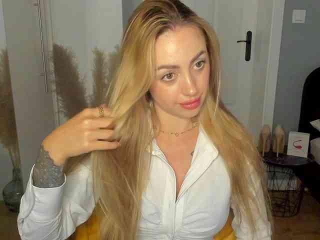 SEXYcoralie