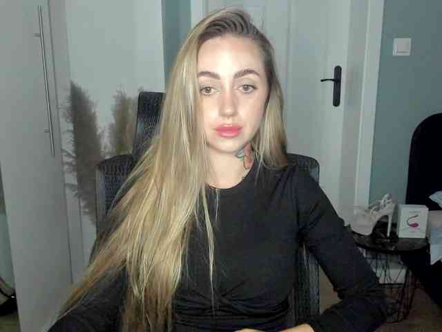 SEXYcoralie