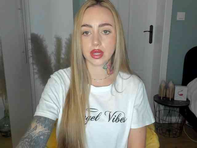 SEXYcoralie