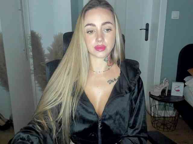 SEXYcoralie