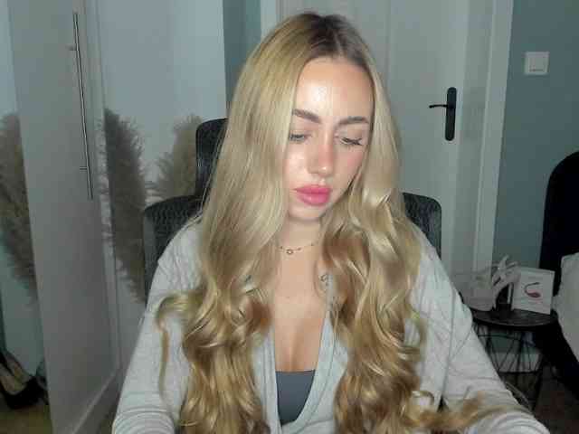 sexycoralie's live room