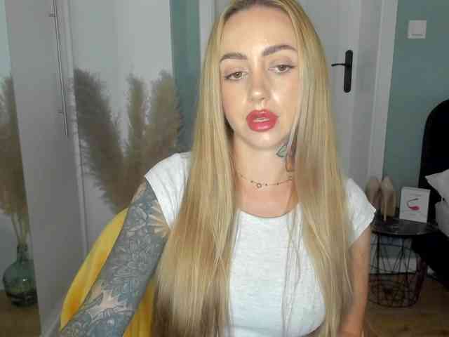 SEXYcoralie