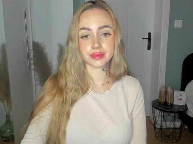 SEXYcoralie webcam