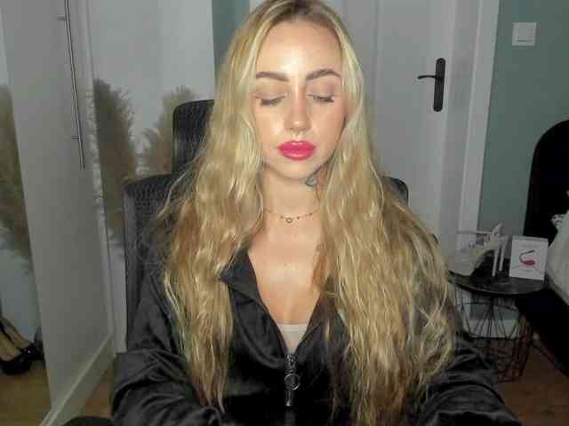 SEXYcoralie