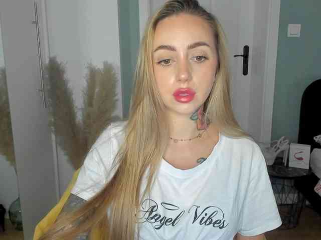 SEXYcoralie