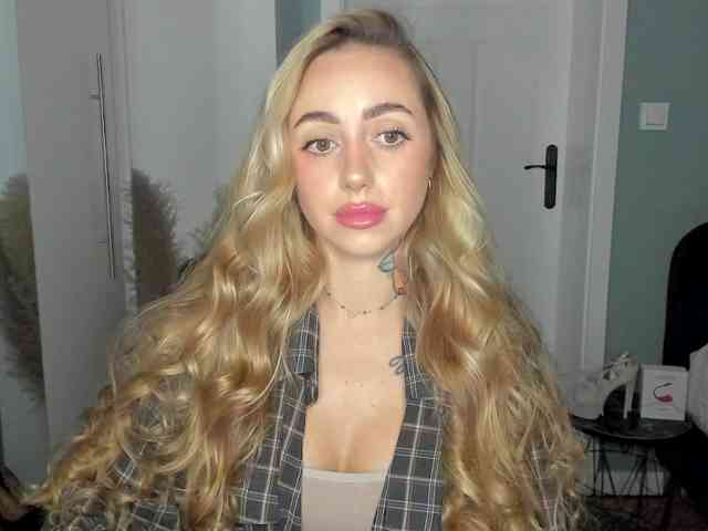 SEXYcoralie